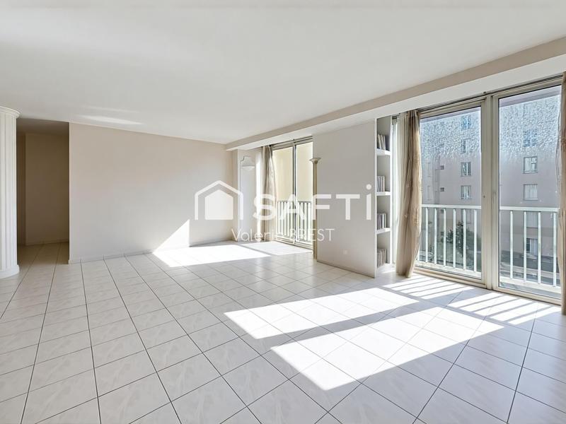 Appartement - 98 m² - 4 pièces