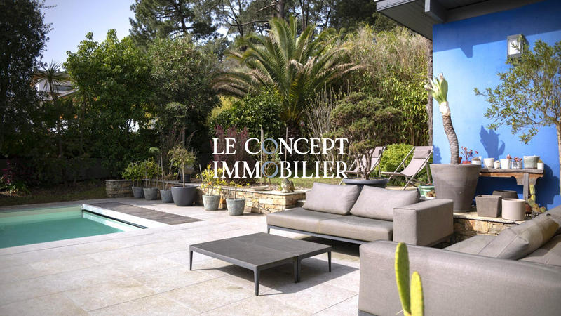 Maison contemporaine - 230 m² - 7 pièces