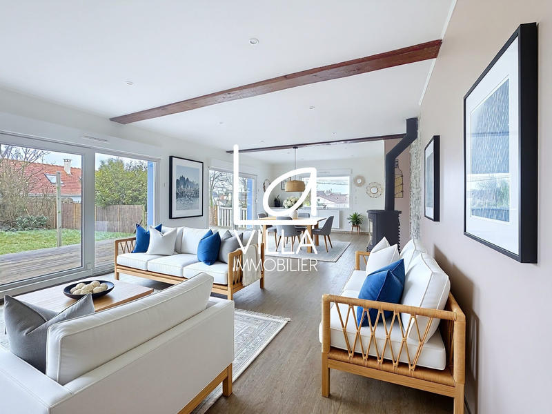 Maison - 149 m² - 10 pièces