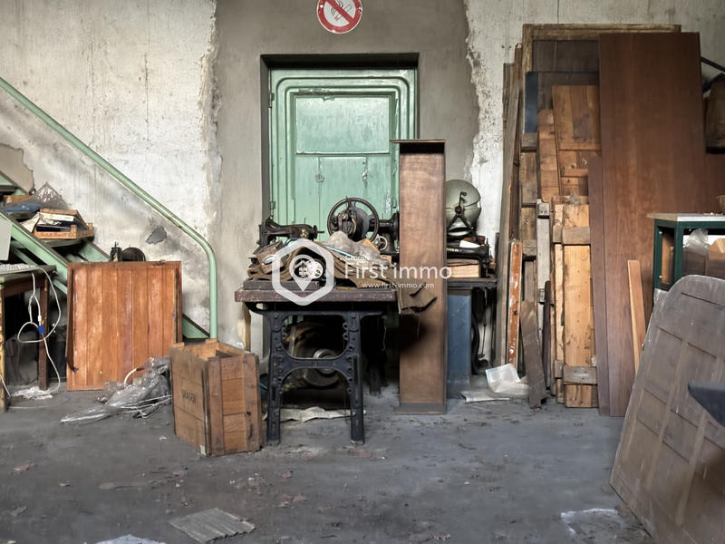 Maison ancienne - 700 m² - 4 pièces