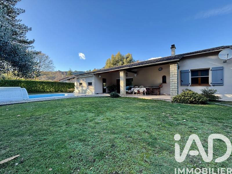 Maison - 97 m² - 4 pièces