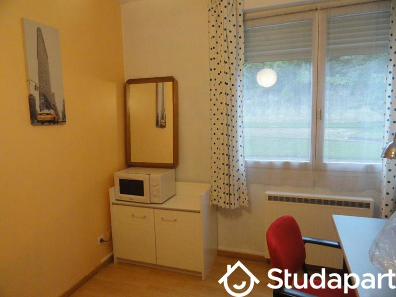 Chambre - 12 m² - 1 pièce