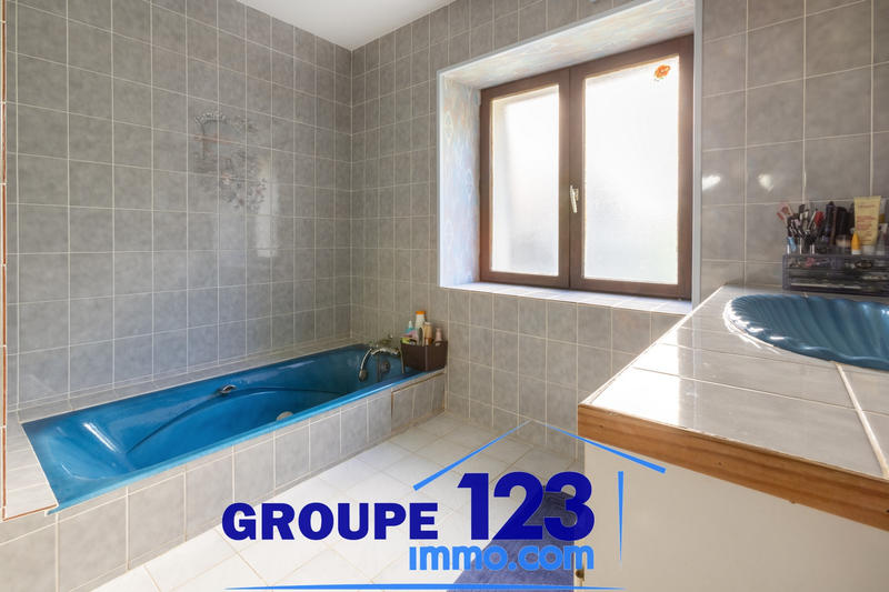 Maison - 169 m² - 4 pièces
