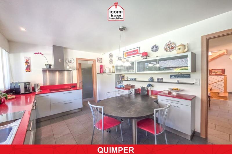 Propriété - 300 m² - 7 pièces