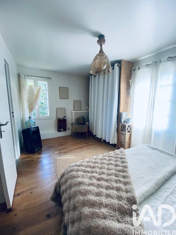 Maison - 181 m² - 8 pièces