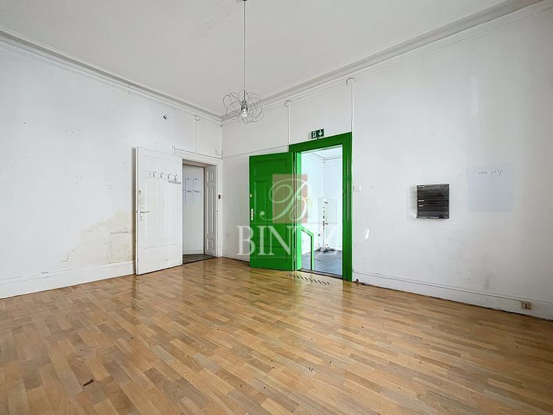 Local commercial - 48 m² - 2 pièces