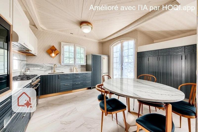 Maison - 190 m² - 8 pièces