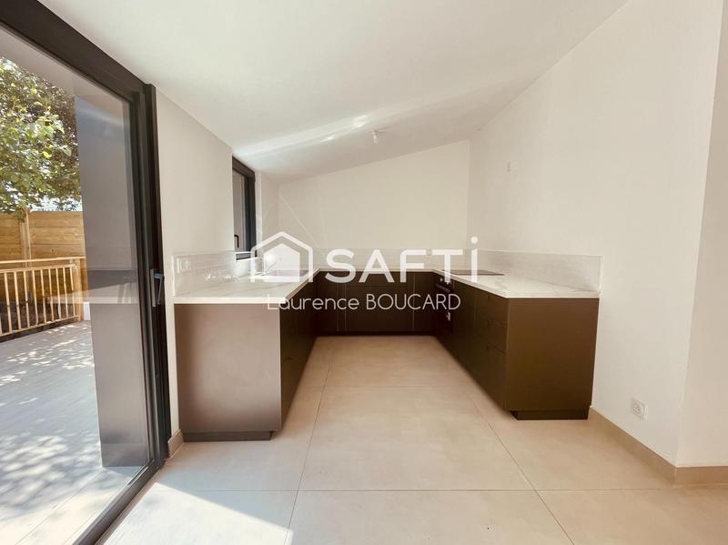 Maison - 97 m² - 3 pièces