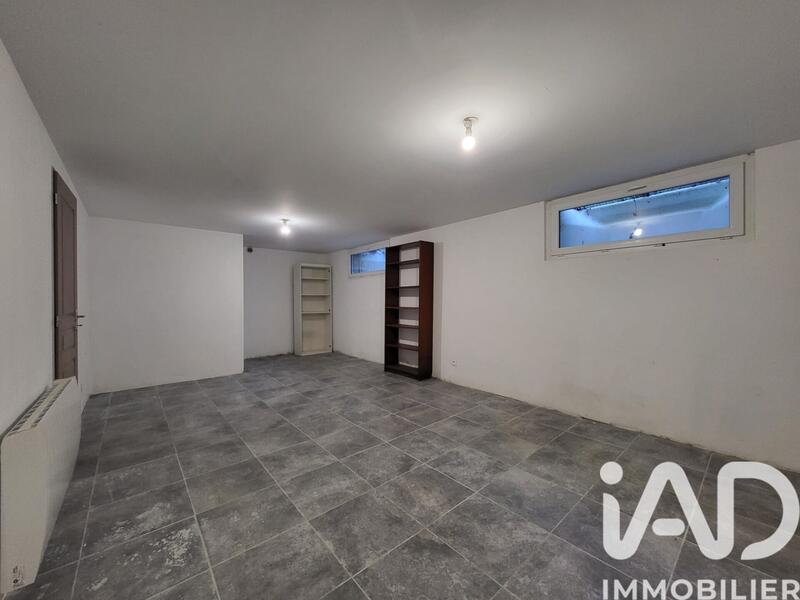 Maison - 188 m² - 9 pièces