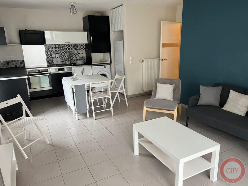 Appartement - 60 m² - 3 pièces