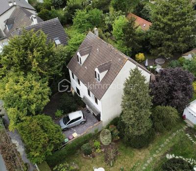 Maison - 193 m² - 8 pièces