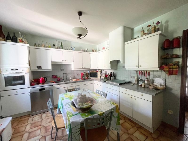 Maison - 137 m² - 6 pièces