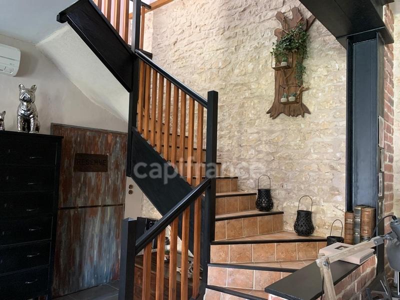 Maison - 174 m² - 11 pièces