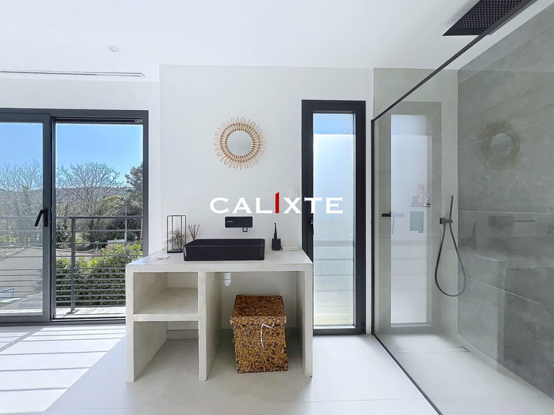 Maison contemporaine - 127 m² - 4 pièces