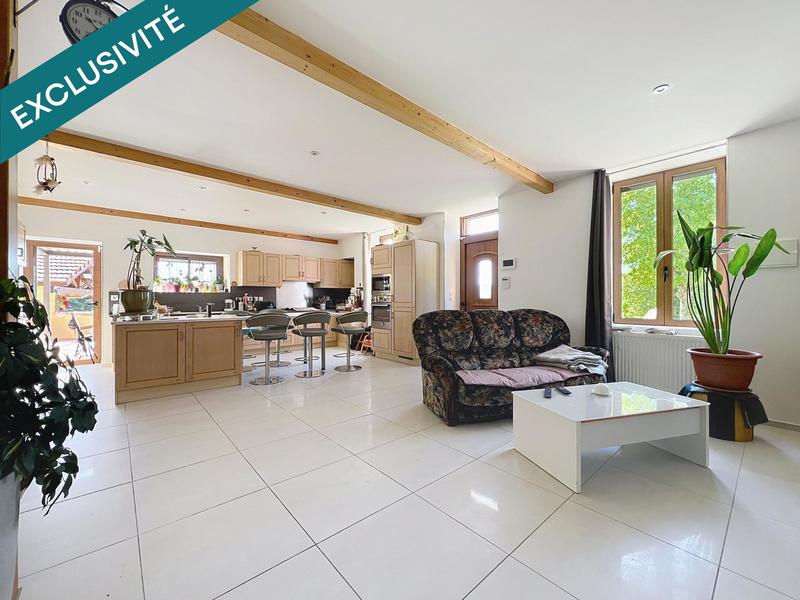 Maison - 210 m² - 8 pièces