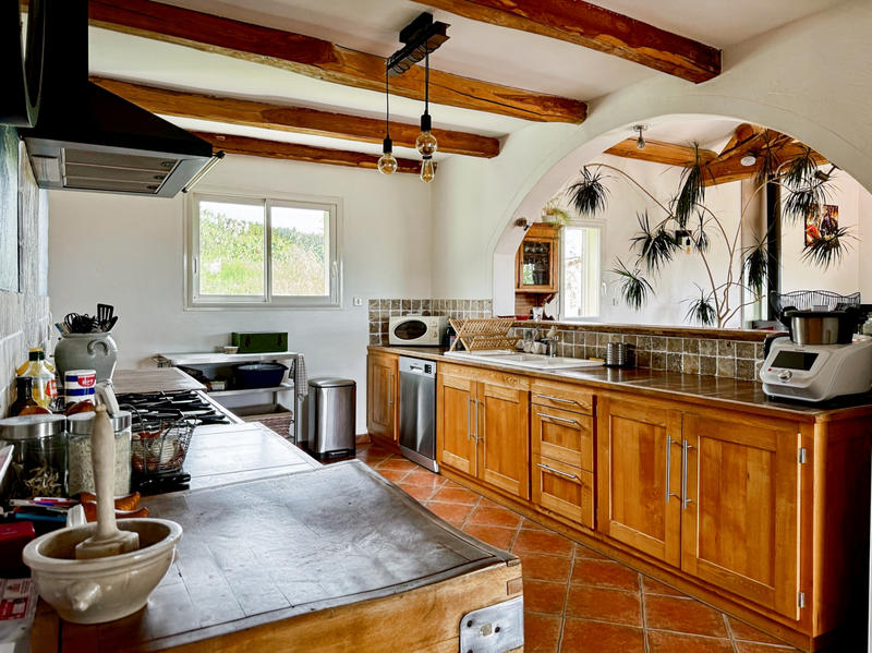 Maison - 208 m² - 6 pièces