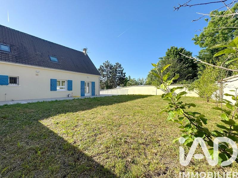 Maison - 185 m² - 9 pièces