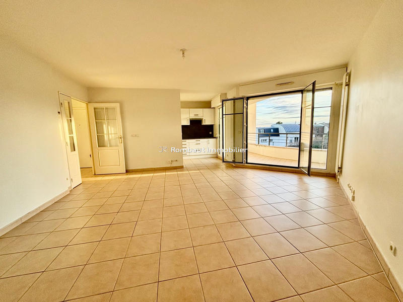 Appartement - 75 m² - 4 pièces