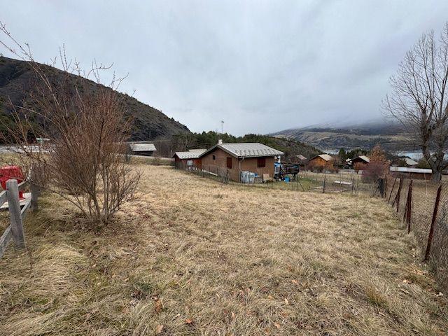 Terrain constructible - 650 m²