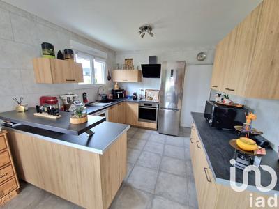 Maison - 98 m² - 5 pièces