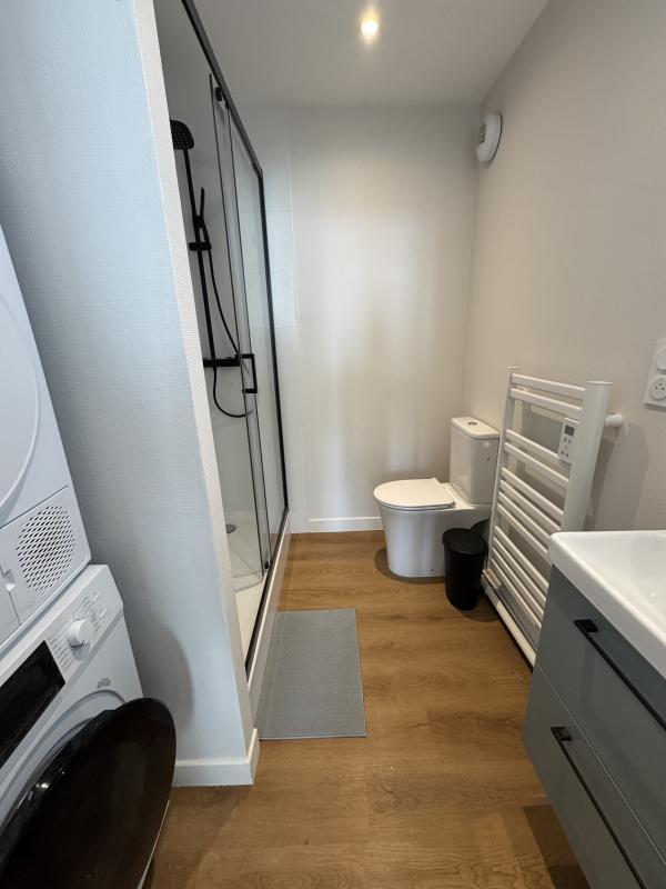 Appartement - 105 m² - 7 pièces