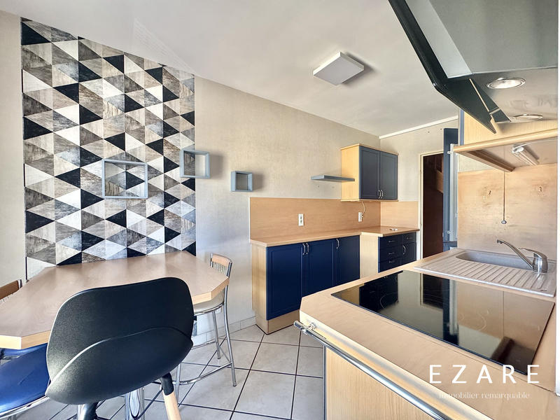 Appartement - 92 m² - 5 pièces