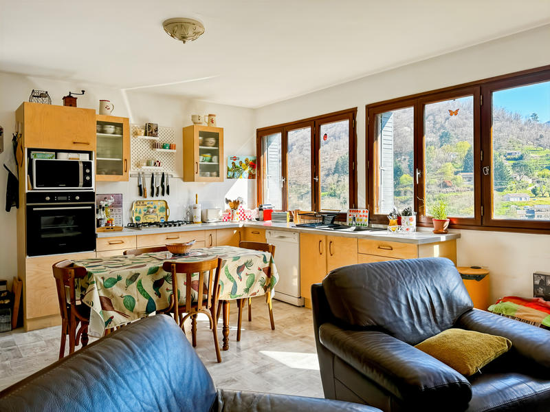 Maison - 88 m² - 4 pièces