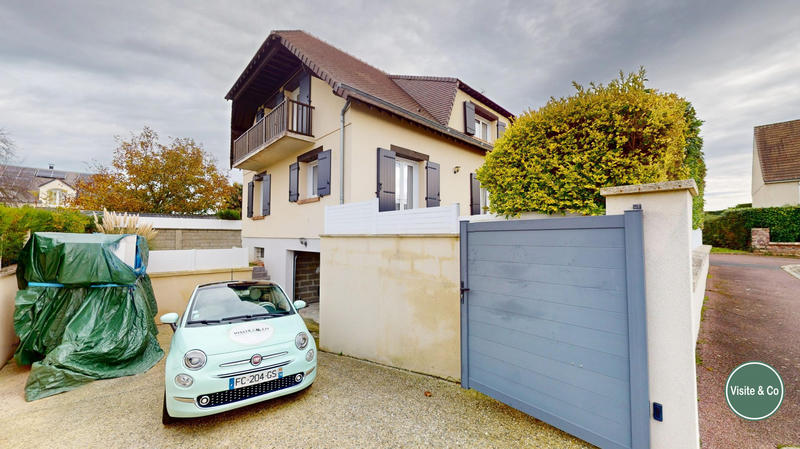 Maison - 147 m² - 6 pièces