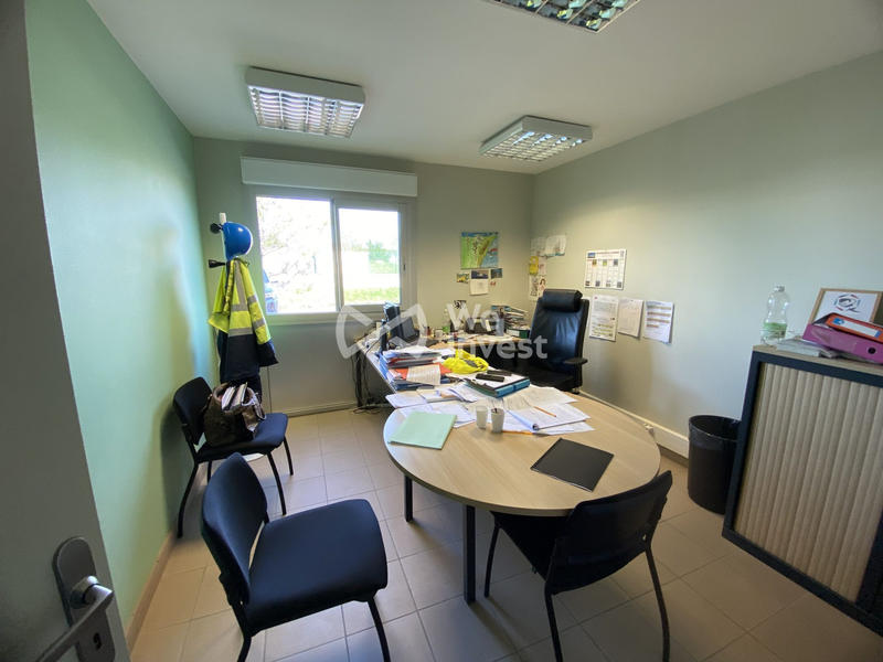 Local commercial - 840 m²