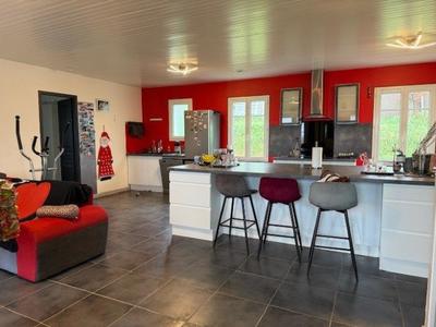 Maison - 89 m² - 4 pièces