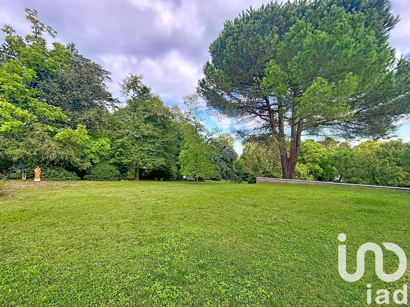 Maison - 218 m² - 6 pièces