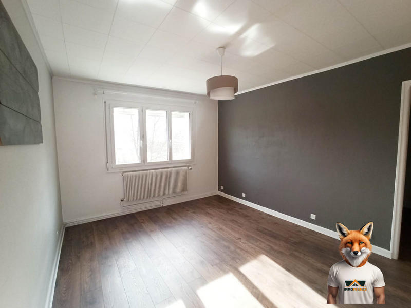 Maison traditionnelle - 180 m² - 7 pièces