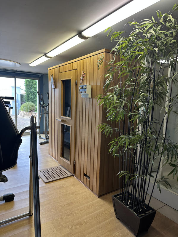 Propriété - 240 m² - 6 pièces