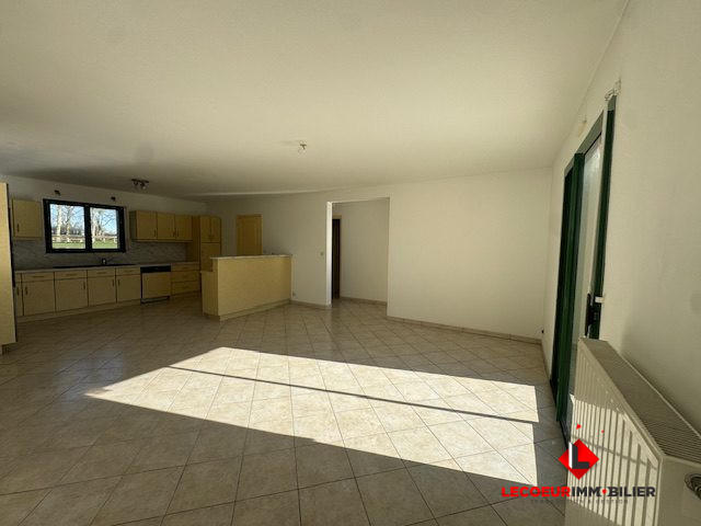 Maison traditionnelle - 180 m² - 6 pièces