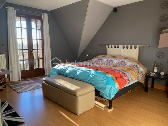 Maison traditionnelle - 119 m² - 6 pièces