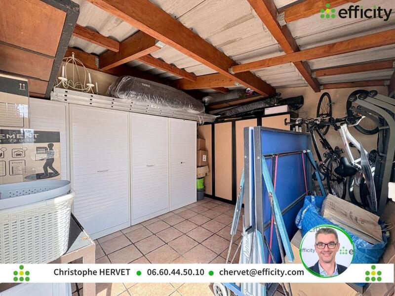 Maison - 247 m² - 8 pièces