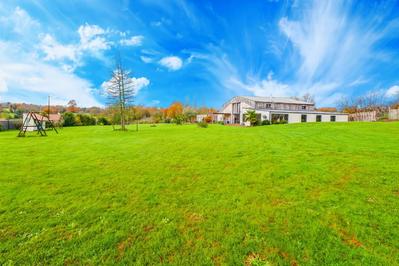 Maison de campagne - 256 m² - 8 pièces