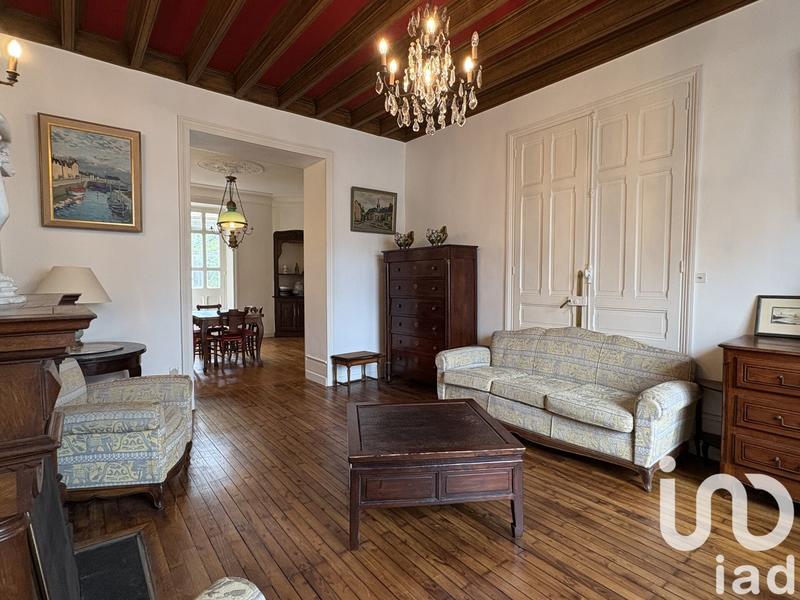 Maison - 177 m² - 9 pièces