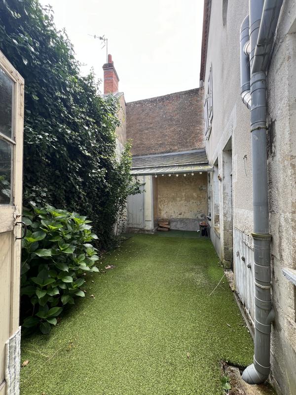 Maison - 168 m² - 10 pièces