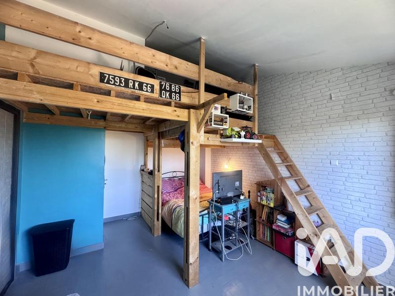 Maison - 215 m² - 7 pièces