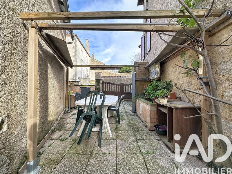 Maison de village - 250 m² - 6 pièces