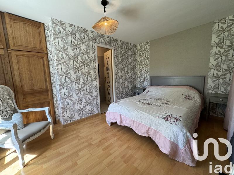 Maison - 203 m² - 9 pièces