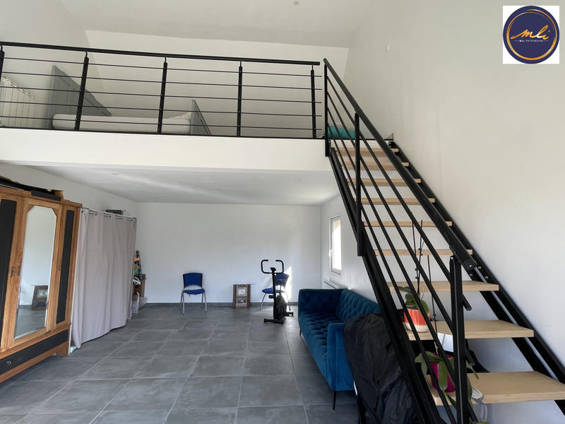 Maison traditionnelle - 147 m² - 7 pièces