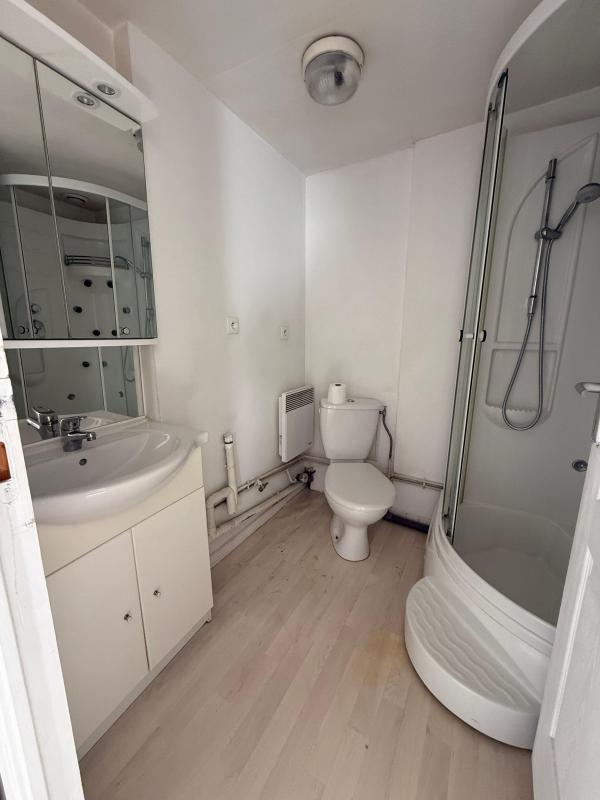 Immeuble - 234 m² - 11 pièces