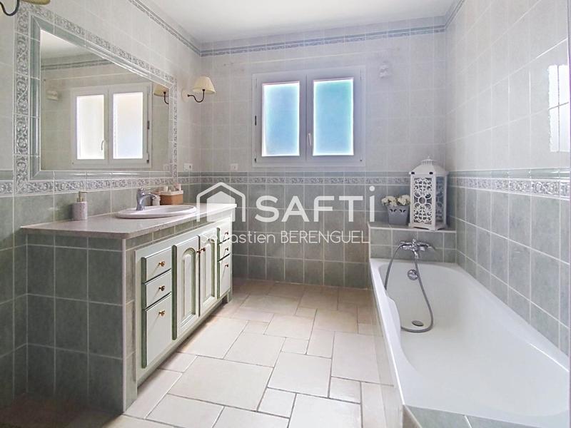 Maison - 230 m² - 7 pièces