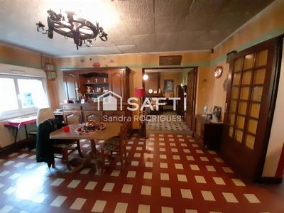 Maison - 104 m² - 4 pièces