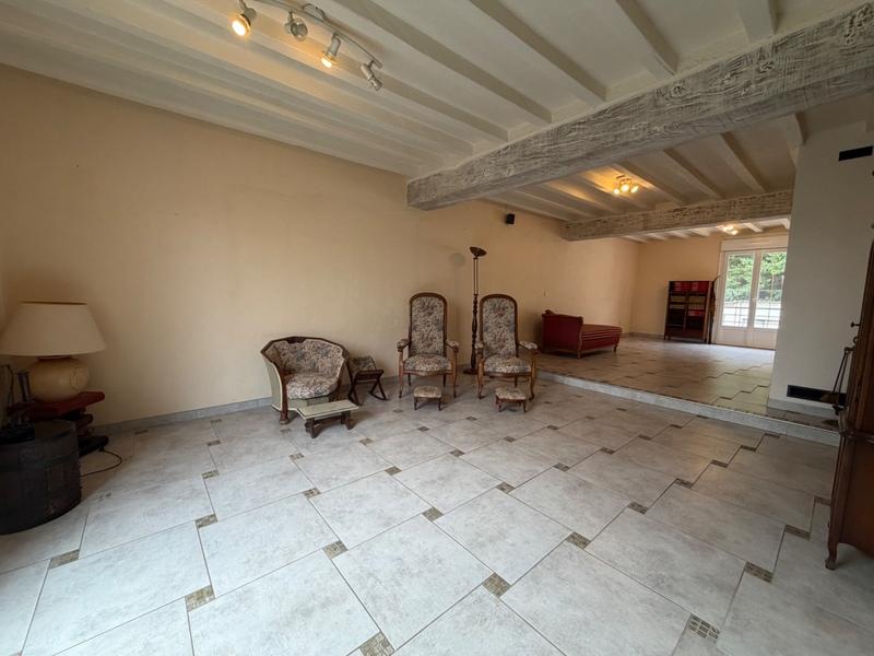 Maison - 267 m² - 10 pièces