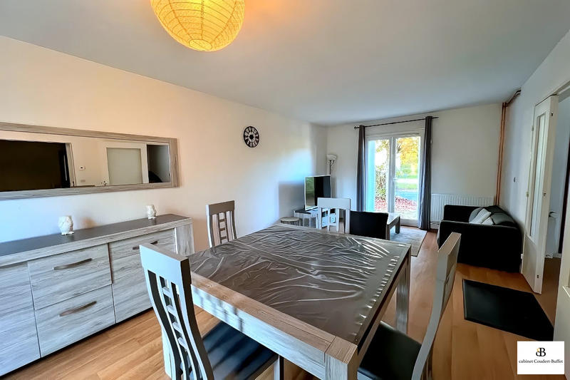 Maison - 93 m² - 4 pièces