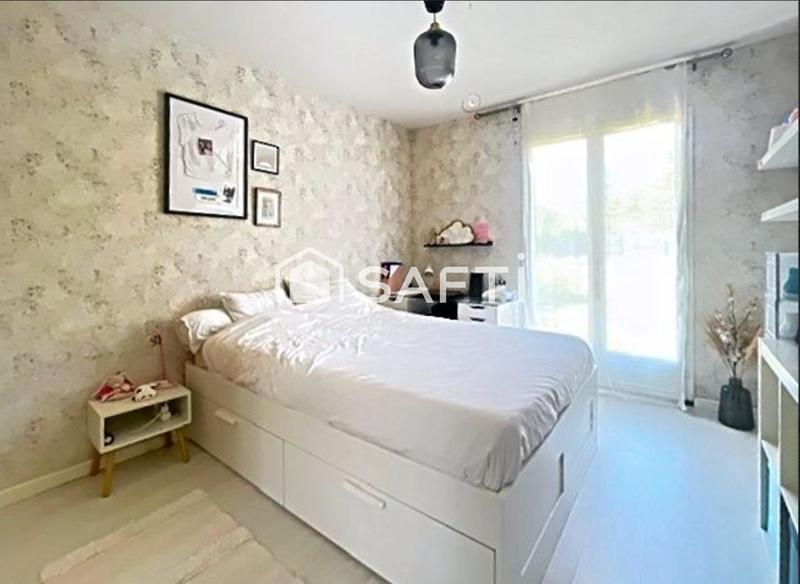 Maison - 179 m² - 7 pièces