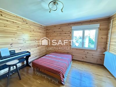 Maison - 198 m² - 10 pièces